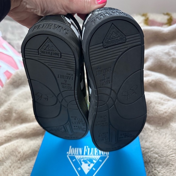 NIB Fluevog Lopro Fakie Black & White Checkered Lace-Up Sneakers w/ Green Swirl - Picture 5 of 9